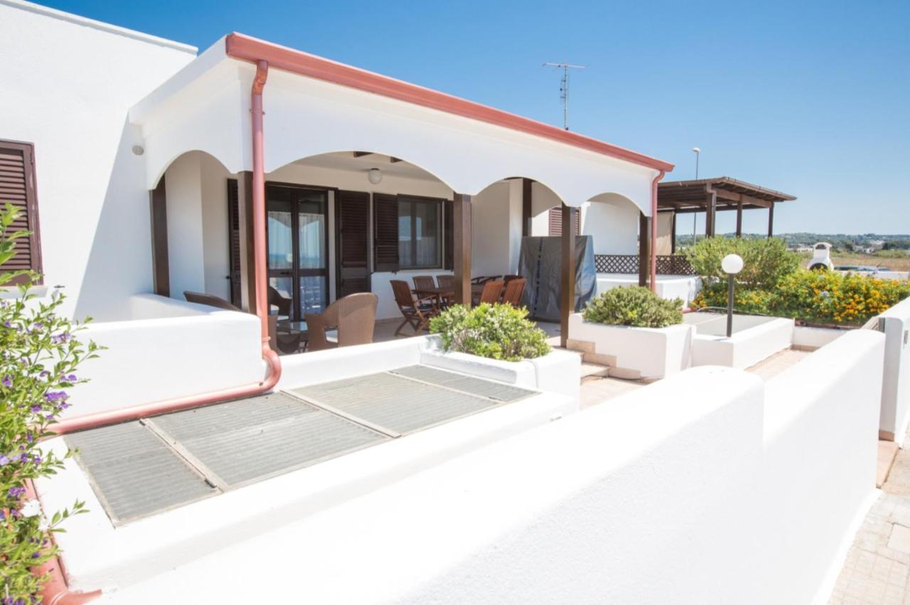 Villa Maldive Del Salento Марина-ди-Песколузе Экстерьер фото
